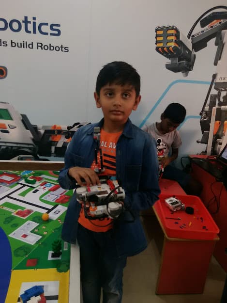 Robot building workshop